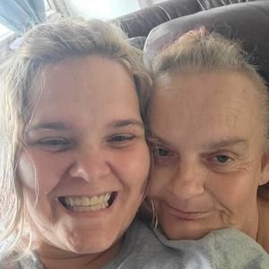 Meet your Posher, Caroline thomas